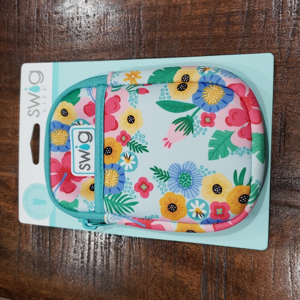 Swig NWT travel case